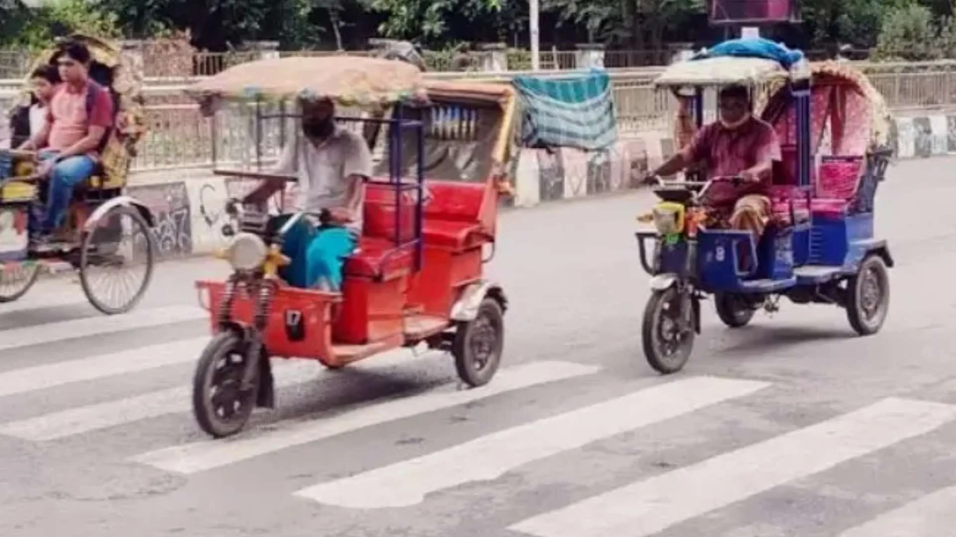 যেসব সড়কে ব্যাটারিচালিত রিকশা চলতে পারবে না