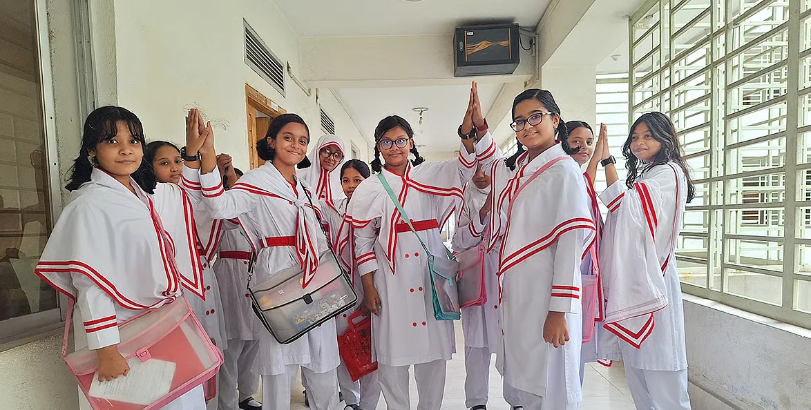 মনিপুর উচ্চবিদ্যালয়ে বাংলা ও ইংলিশ ভার্সনে নার্সারি–নবম শ্রেণি পর্যন্ত শিক্ষার্থী ভর্তি