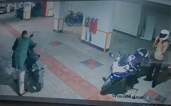 বিমানবাহিনীর সাবেক কর্মকর্তা তাহসিফের মৃত্যুর ঘটনায় বন্ধু দীপ পুলিশি হেফাজতে