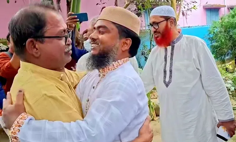 নির্বাচনী প্রতিদ্বন্দ্বিতা ভুলে জামায়াত প্রার্থীর বাসায় মির্জা ফয়সল আমিন