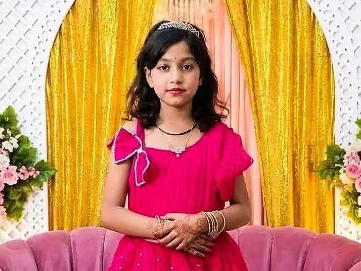 ‘পুতুলের মতো মেয়েটা আমাদের ছেড়ে চলে গেল’