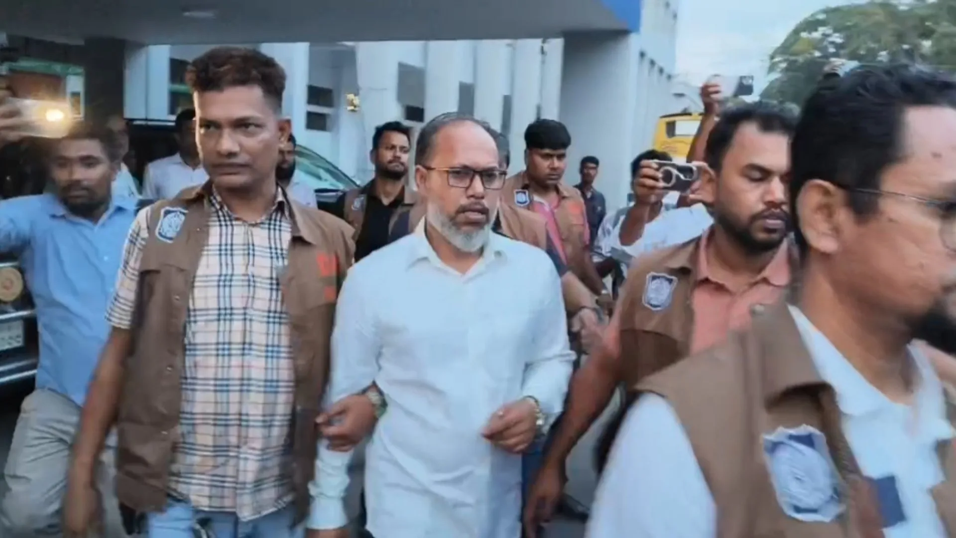 বিএনপির এমপির ছেলের আরও ৭ দিন রিমান্ড চাইলো গোয়েন্দা পুলিশ