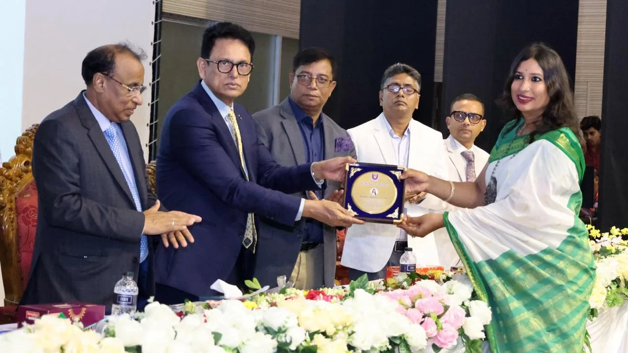 বাউবির এমএসএস প্রোগ্রামে প্রথমবারের মতো তৃতীয় লিঙ্গের শিক্ষার্থীর ডিগ্রি অর্জন