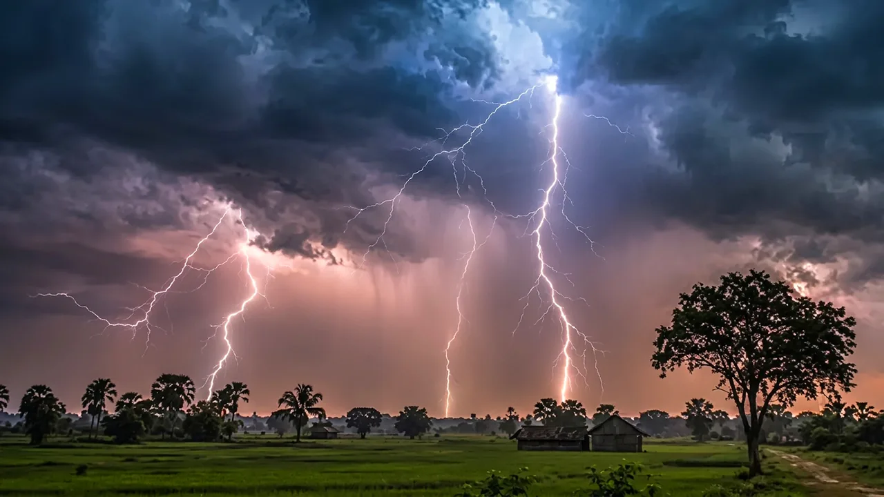 পাবনায় বজ্রপাতে নিহত ৬ জনের পরিচয় মিলেছে